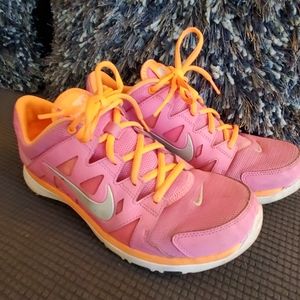 Nike training tennis shoes